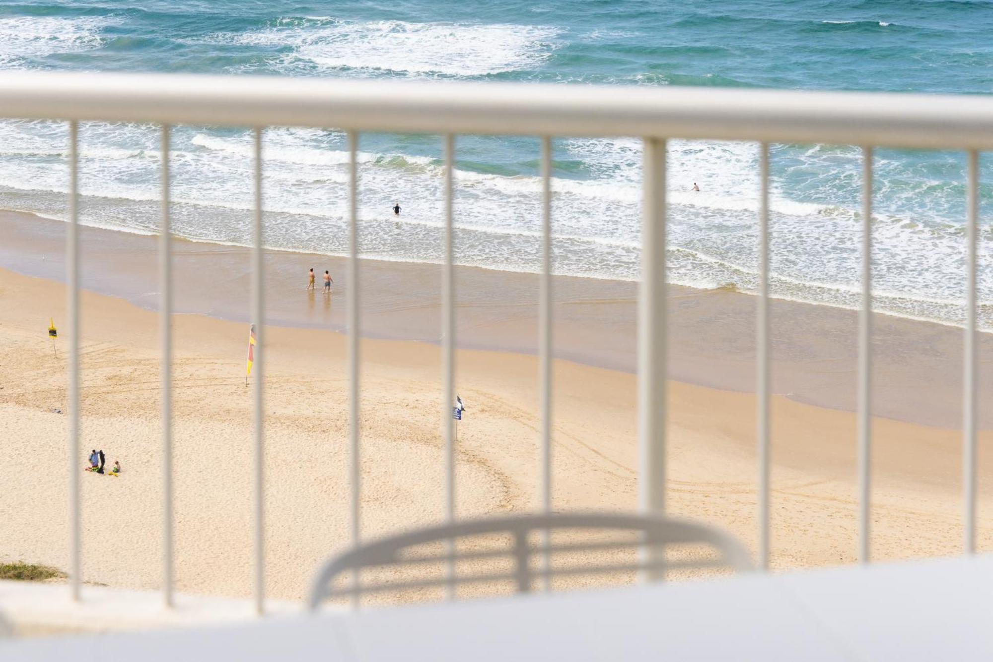 Coolum Caprice Aparthotel Coolum Beach Exterior photo